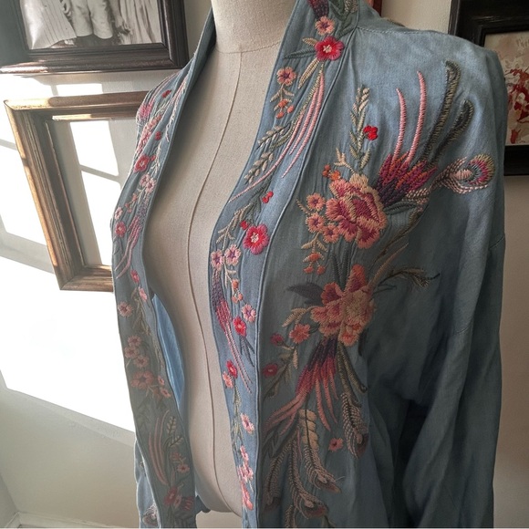 Johnny Was Workshop Embroidered Kimono Coat Medium Light Blue Pink Green - Picture 8 of 16